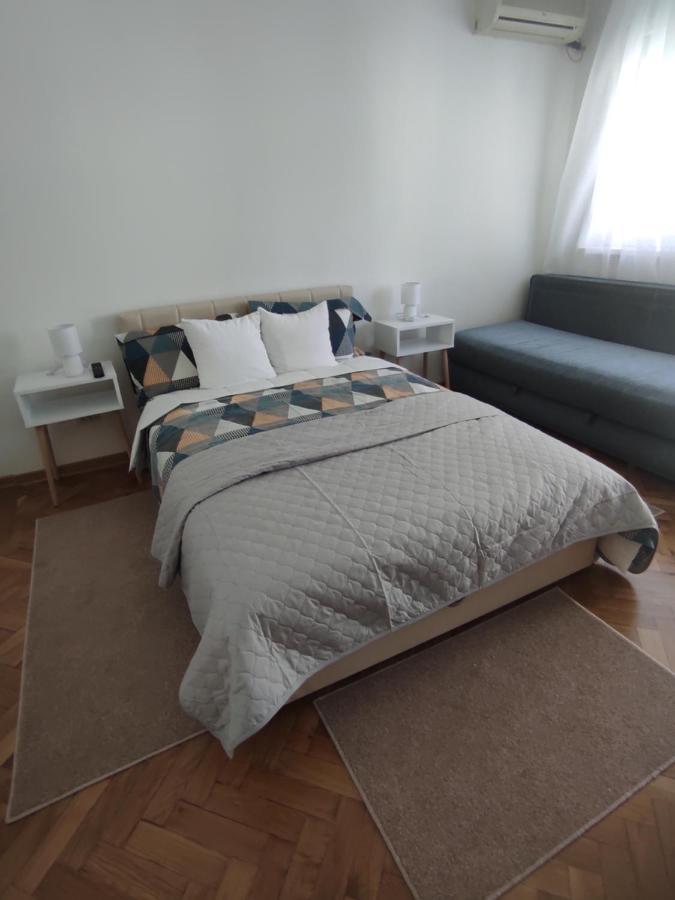 Apartman Nicolas Belgrád Kültér fotó